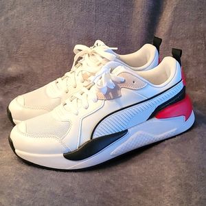 Mens 8.5 Puma shoes